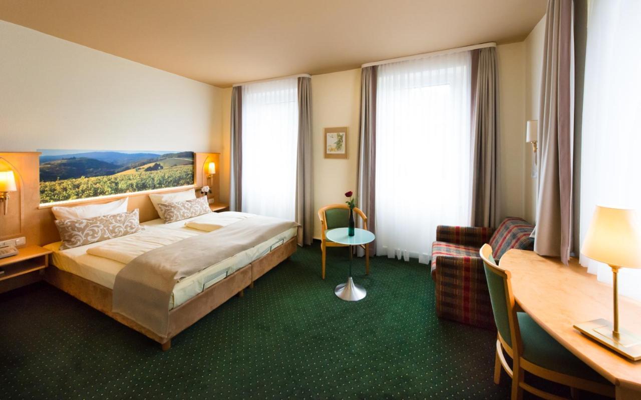 แอคเซนท์ วาลด์โฮเต็ล เรนเกา Hotel ไกเซนไฮม์ ภายนอก รูปภาพ